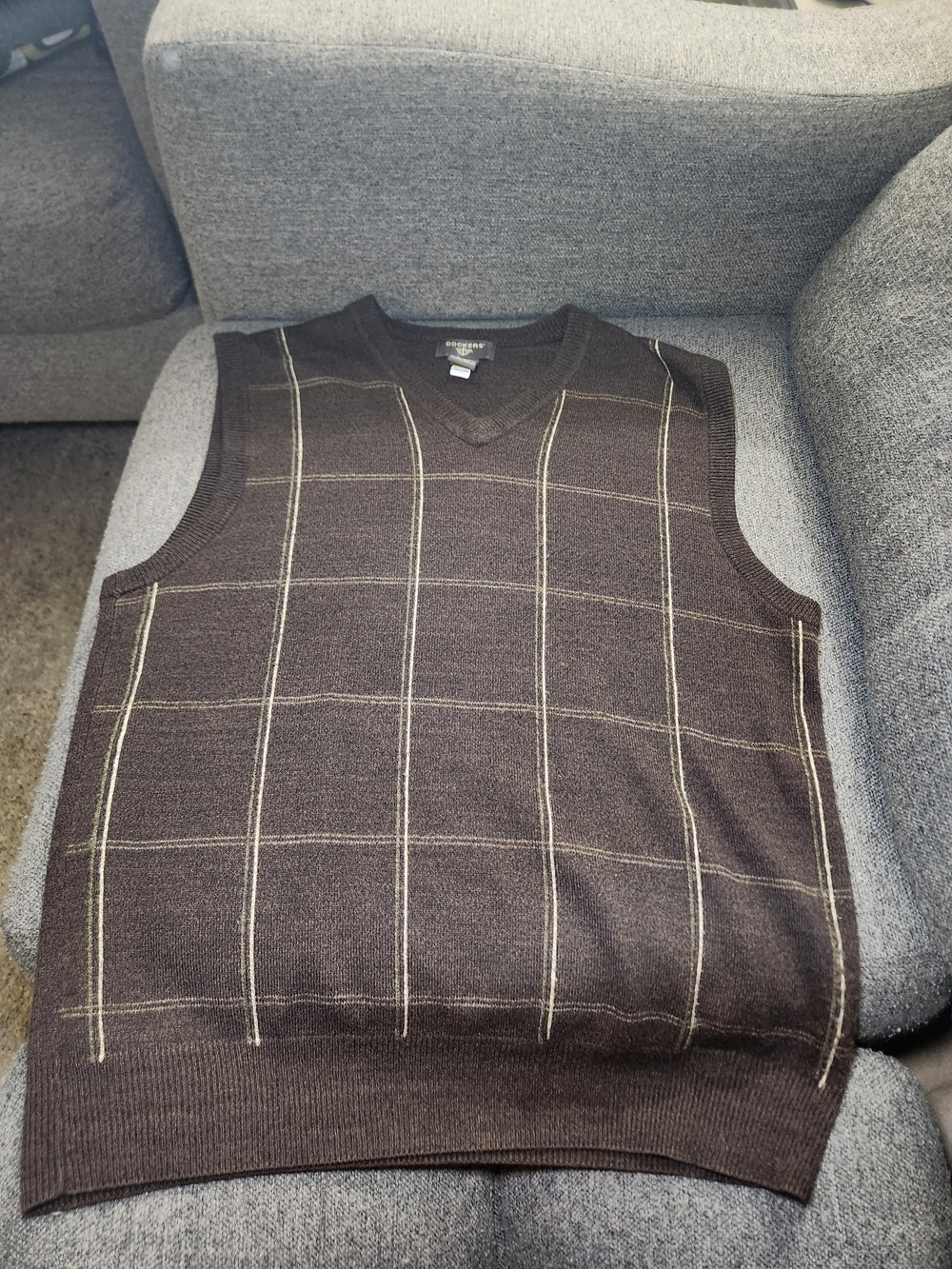 Dockers Brown V-Neck Windowpane Sweater Vest For Man Size M